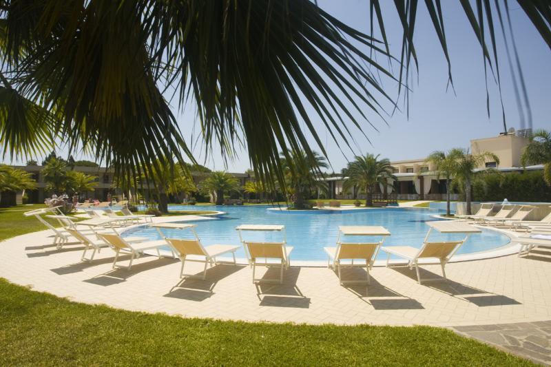 Minerva Resort Hotel بييسْتوم المظهر الخارجي الصورة