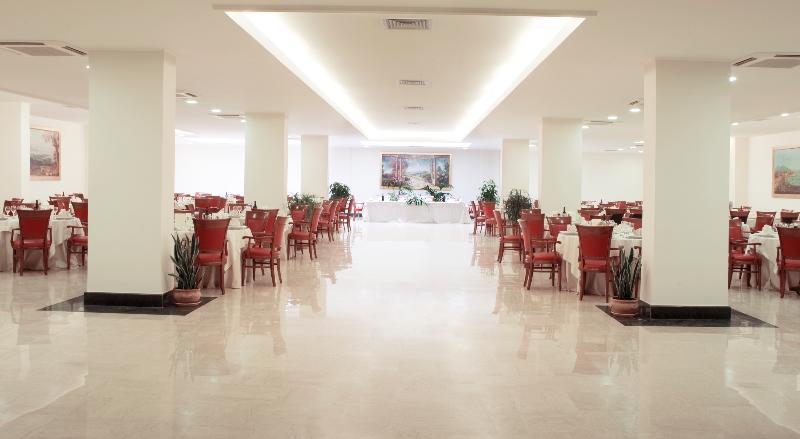 Minerva Resort Hotel بييسْتوم المظهر الخارجي الصورة