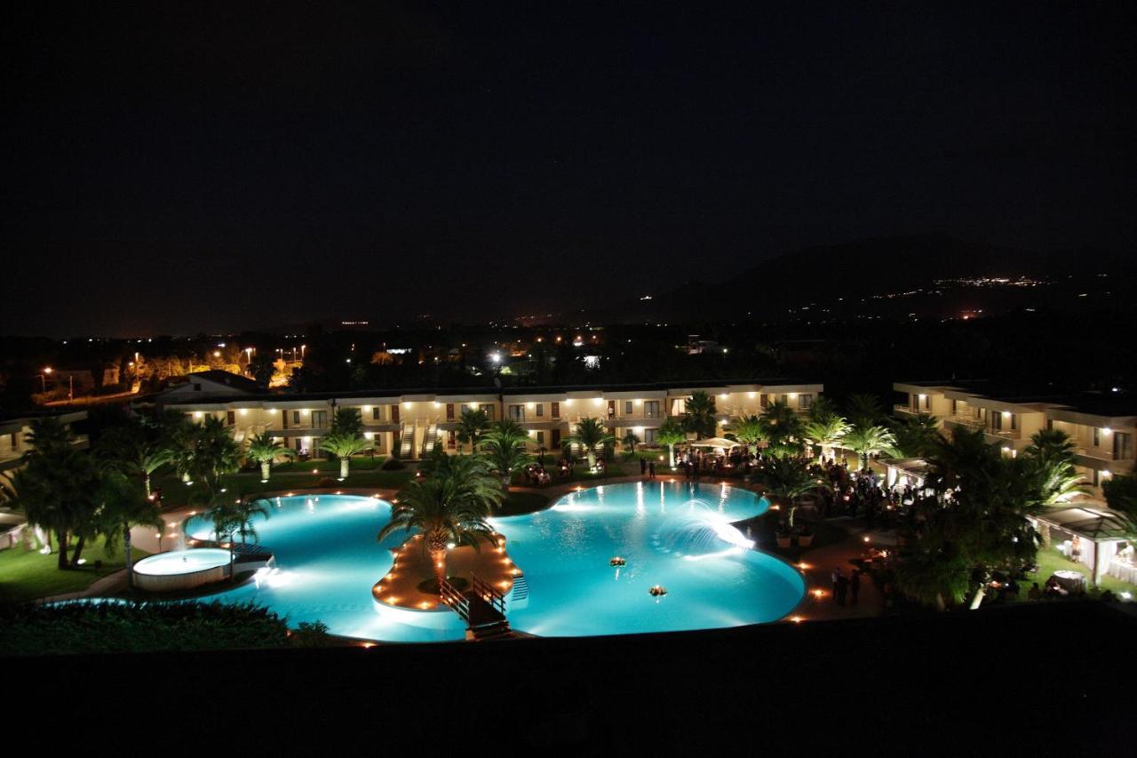 Minerva Resort Hotel بييسْتوم المظهر الخارجي الصورة